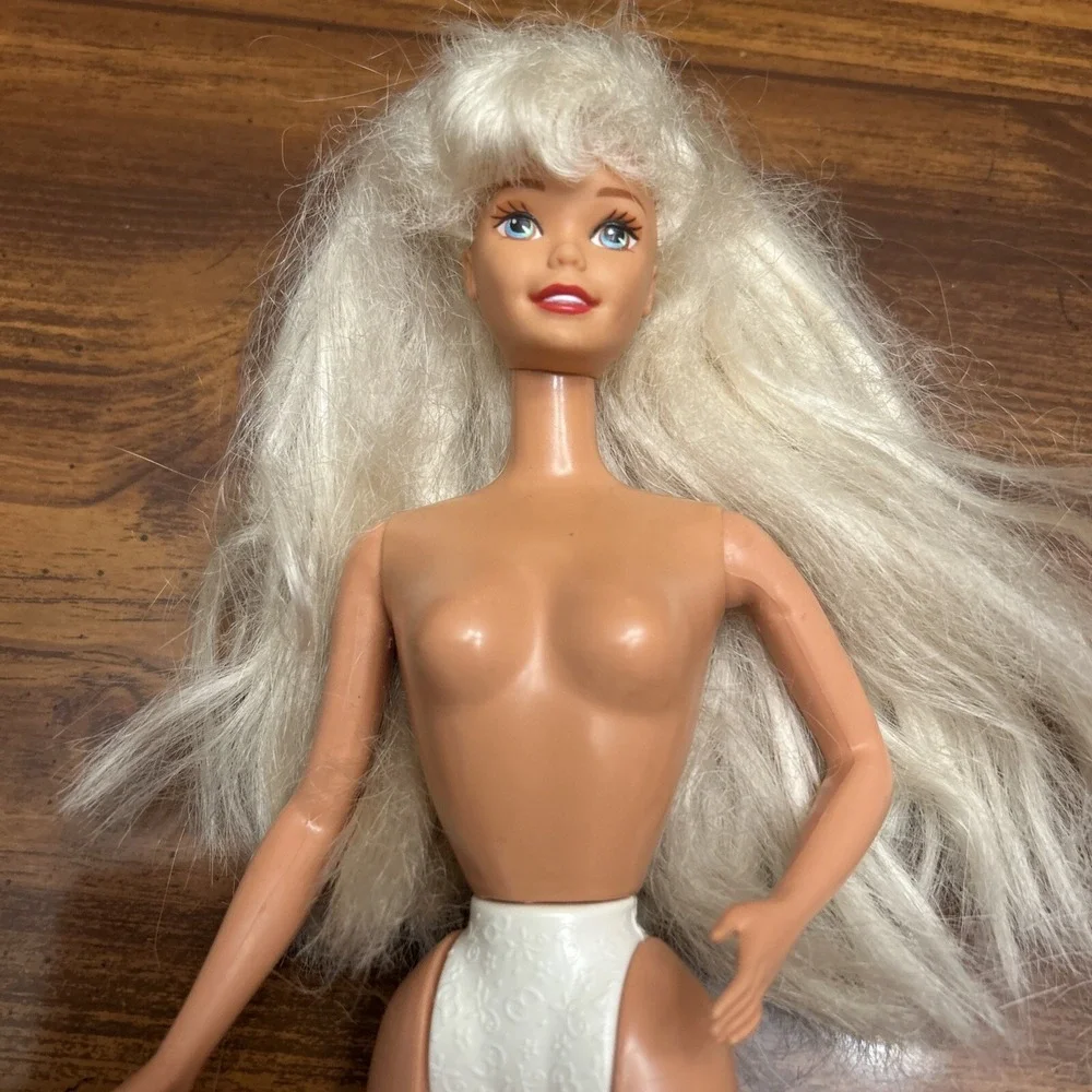 Barbie‎ 1976 Blonde White Hair Bangs